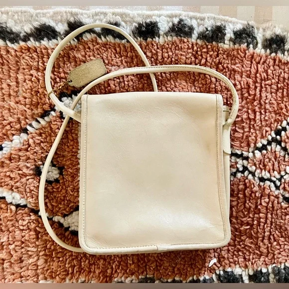 COACH pouch bag - Picture 2 of 5